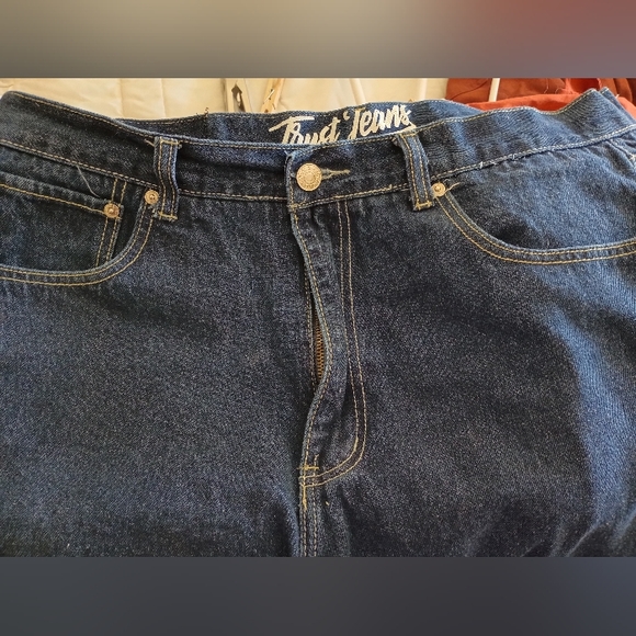 Jeans - Picture 3 of 4